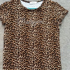 Cheetah print tee shirt